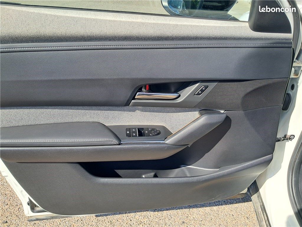 Mazda MX-30 2022 E-SKYACTIV 145 CH Makoto Urban Expression (image 9)