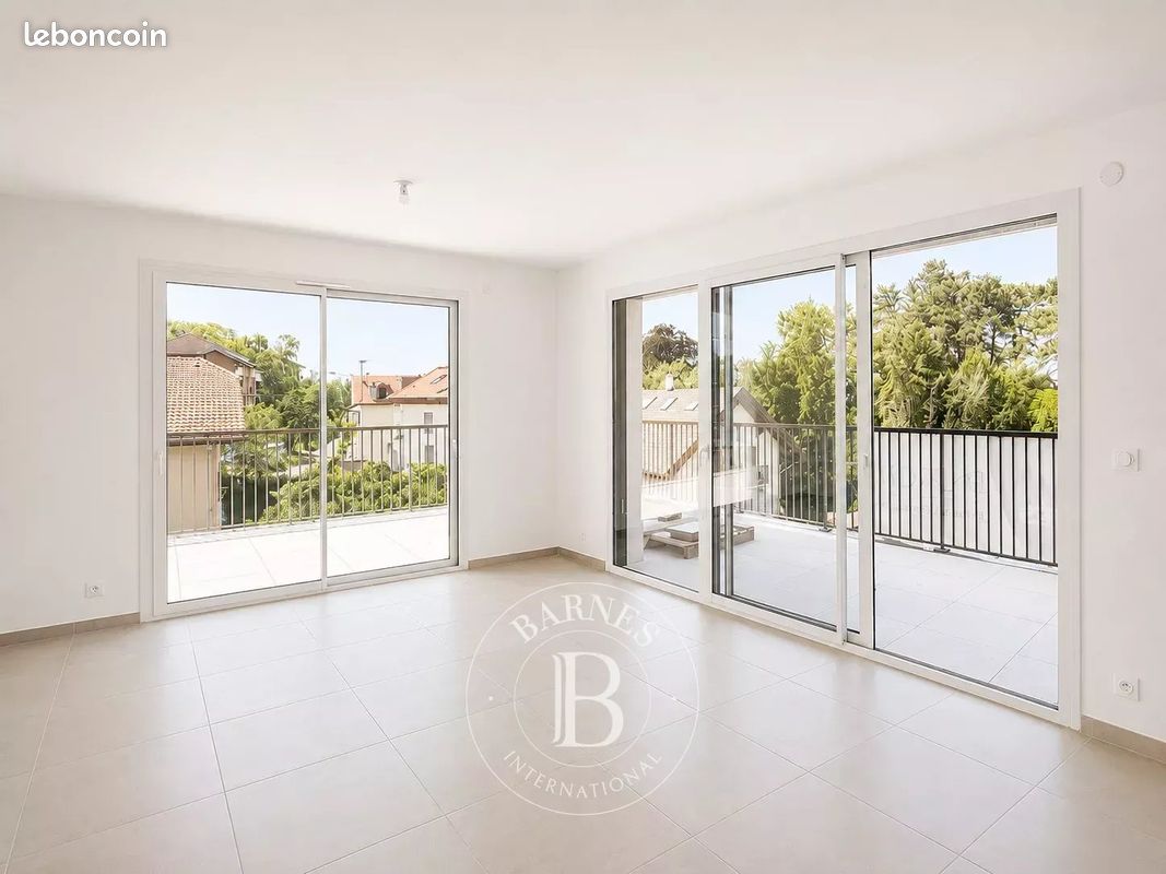 Appartement 4 pièces 86 m² · à Évian-les-Bains · 86 m² · 2 250 €