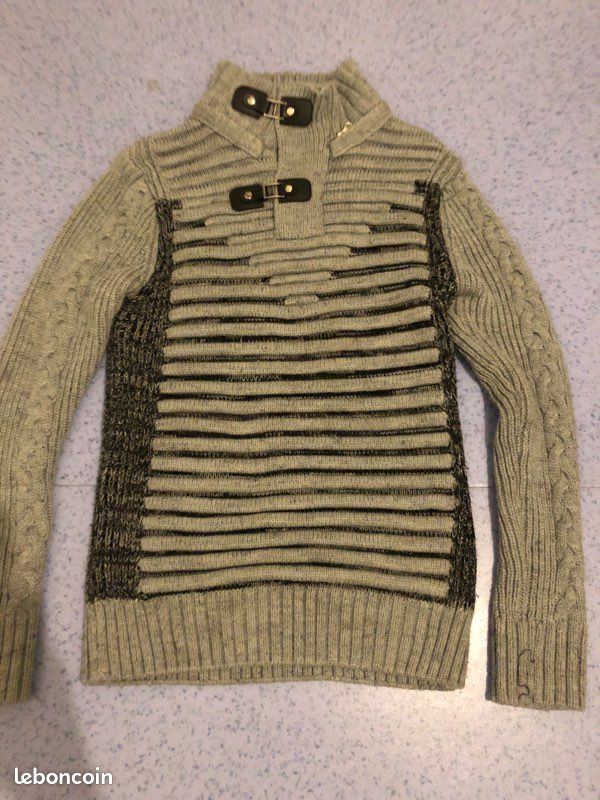 Pull taille S (image 1)
