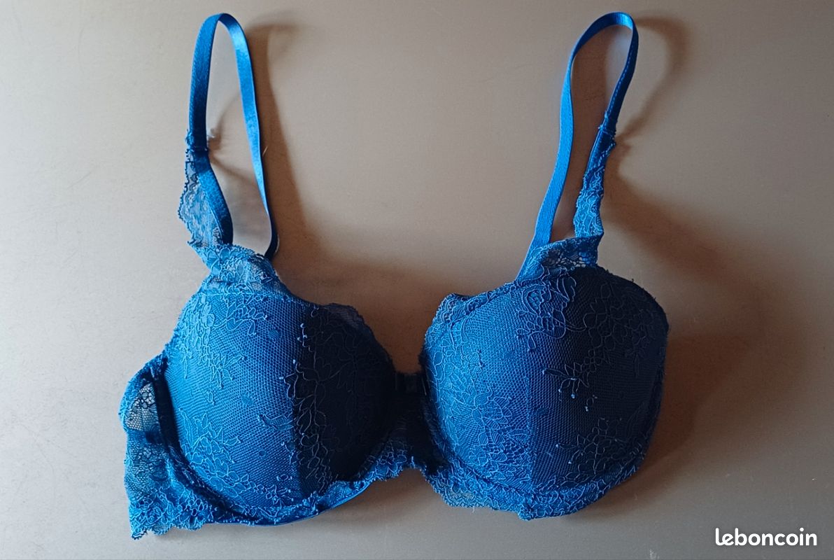 Soutiens gorge 85D Vêtements