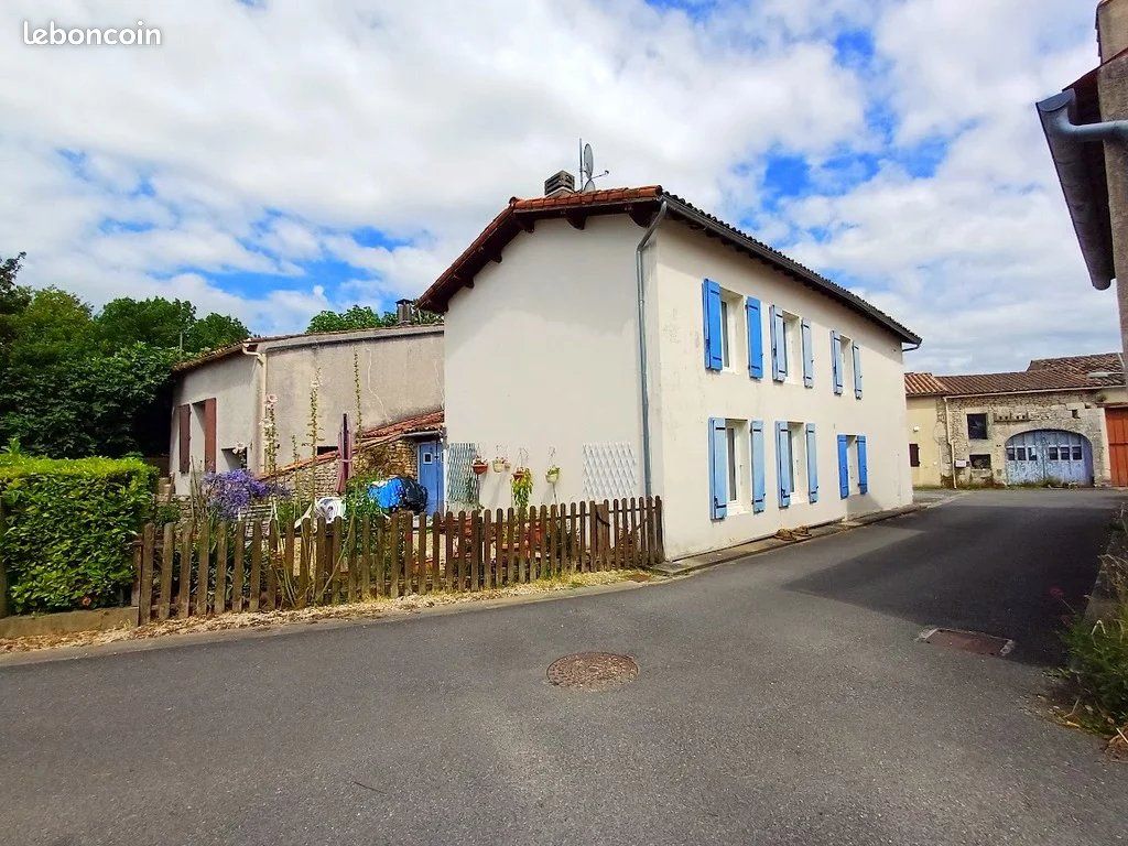 Maison 6 pièces 113 m² · à Saint-Genis-de-Saintonge · 113 m² · 104 500 €