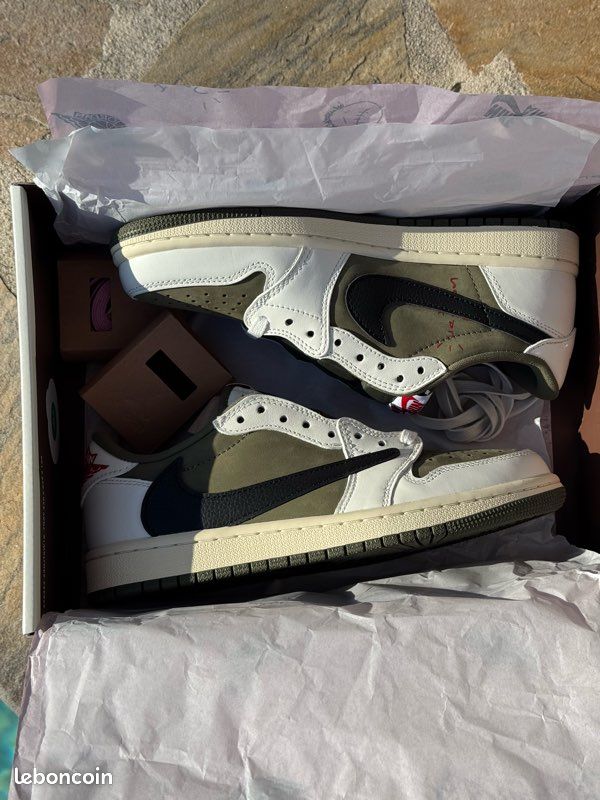 Baskets Travis Scott - Pointure 37 - Noir - Neuf Dans Emballage D'origine - Style Sportif