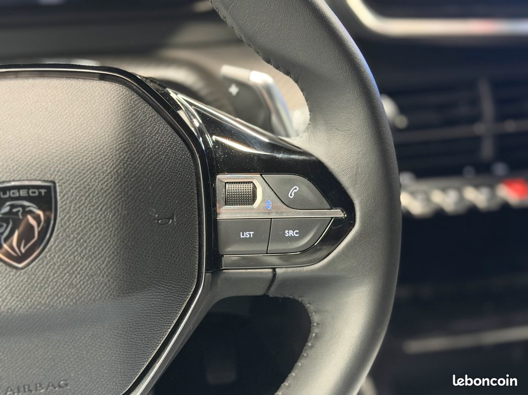PEUGEOT 2008 II 130 GT PACK carplay caméra de recul suivi complet peugeot Garantie 12 mois (image 20)
