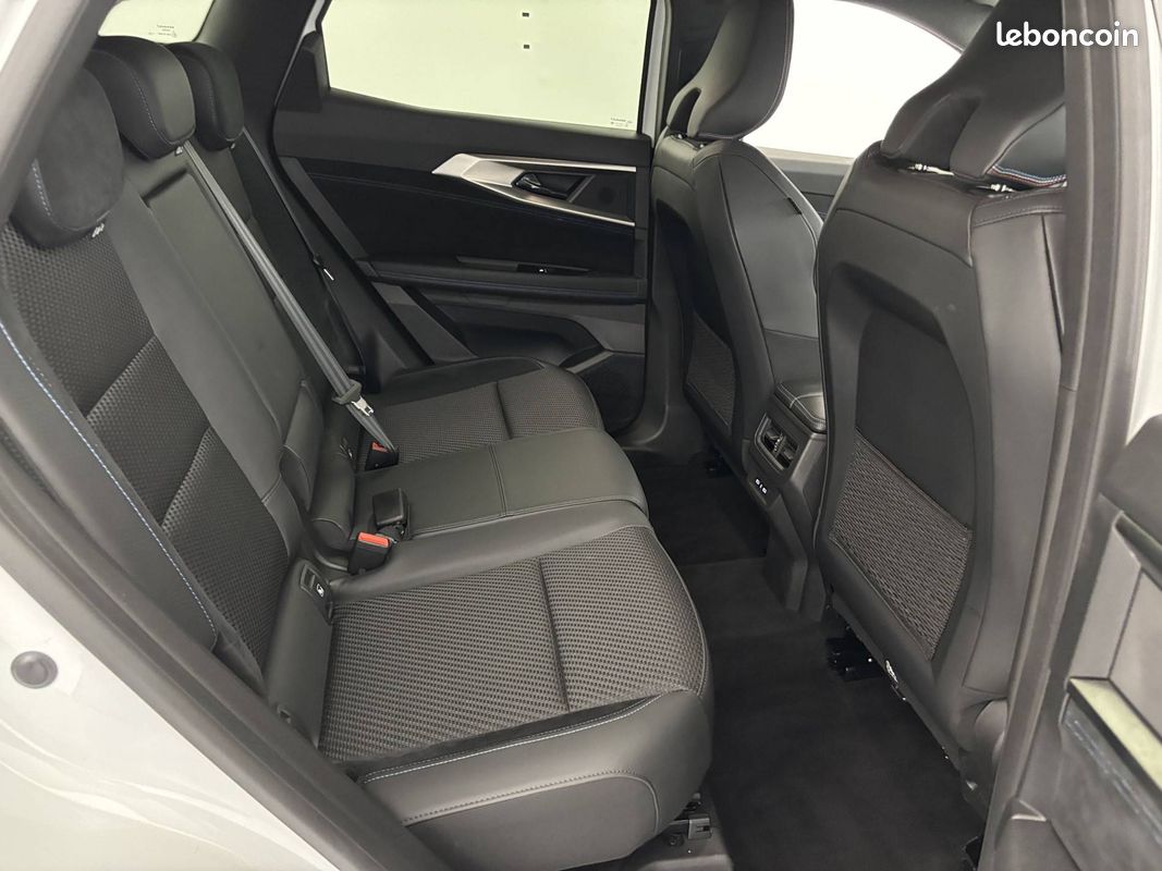 RENAULT Austral full hybrid E-Tech 200 ch Esprit Alpine (image 16)