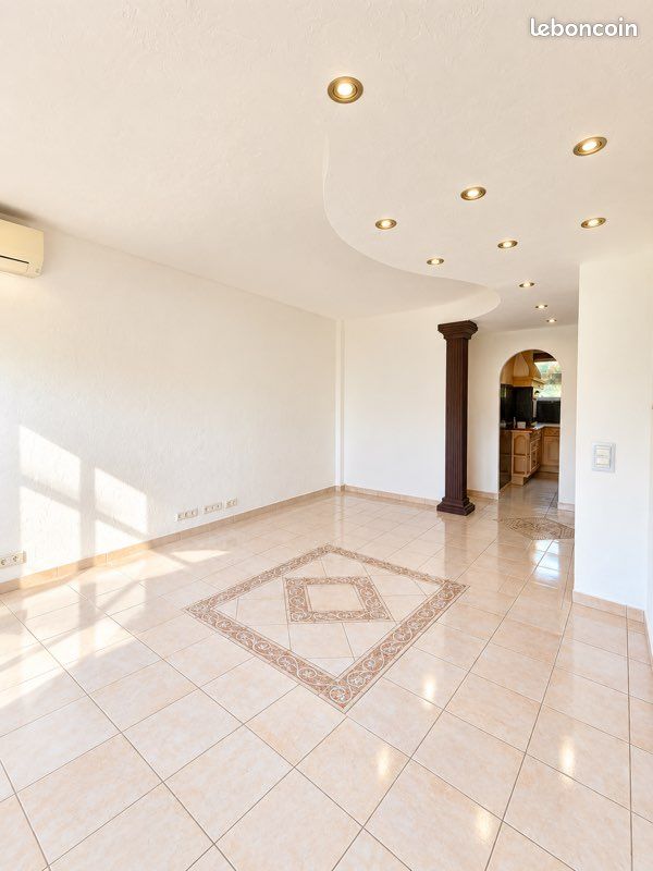 Appartement 3 pièces 56 m² · à Grasse · 55,6 m² · 850 €/mois