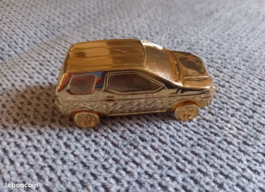 Suzuki Vitara Or Gold (6 cm) (image 3)