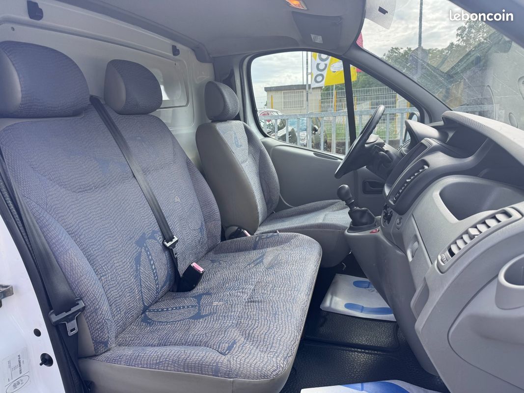 Renault TRAFIC L2H2 2.0 dCi 16V 90 cv PRIX HT + TVA RECUPERABLE (image 9)