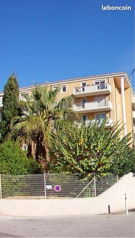 Appartement 1 pièce 30 m² · à Hyères · 30 m² · 680 €/mois