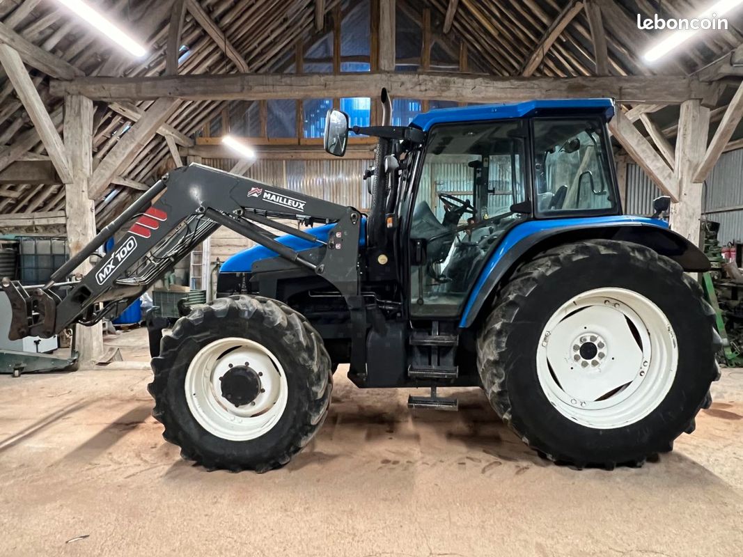 Ts115 Rear New Holland TS115 - Tracteurs