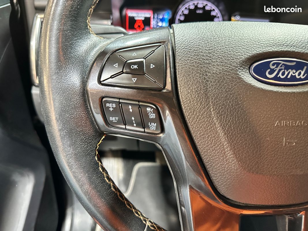 Ford ranger double cabine 2.0 tdci 215ch bva10 wildtrak 4x4 - carplay - attelage - camera de recul (image 29)