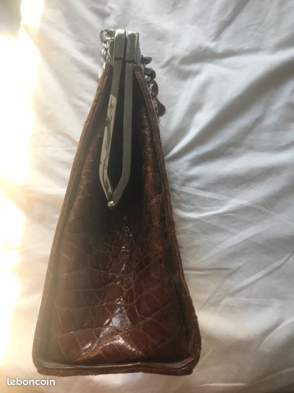 Sac à main femme vintage en croco à bandoulière à chaine métal (image 3)