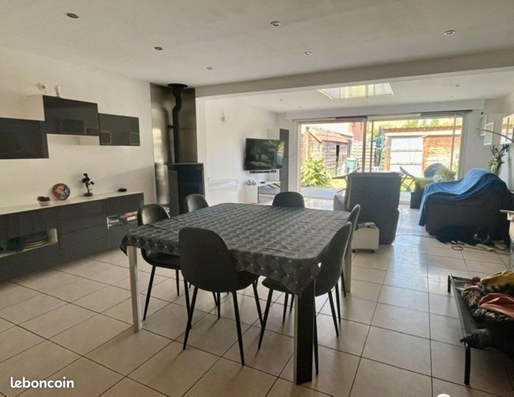 Maison 6 pièces 95 m² · à Marquette-lez-Lille · 95 m² · 355 000 €