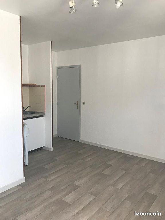 Studio 1 pièce 18 m² - Poitiers 86000 (image principale 1)