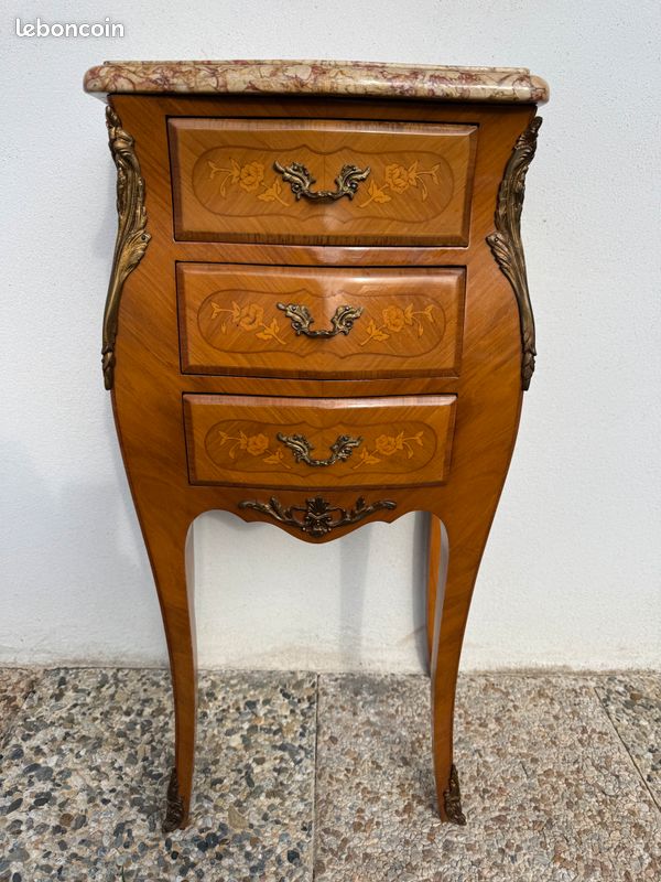 Table de nuit/ chevet (image 1)