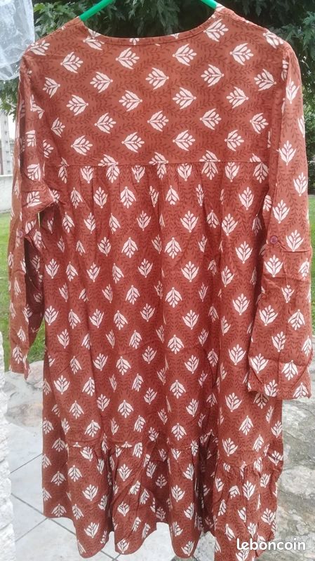 Robe Made in Italy t. 40 (image 7)