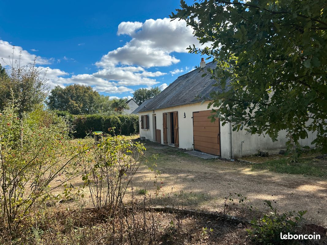 Maison 4 pièces 809 m² · à Athée-sur-Cher · 809 m² · 159 000 €
