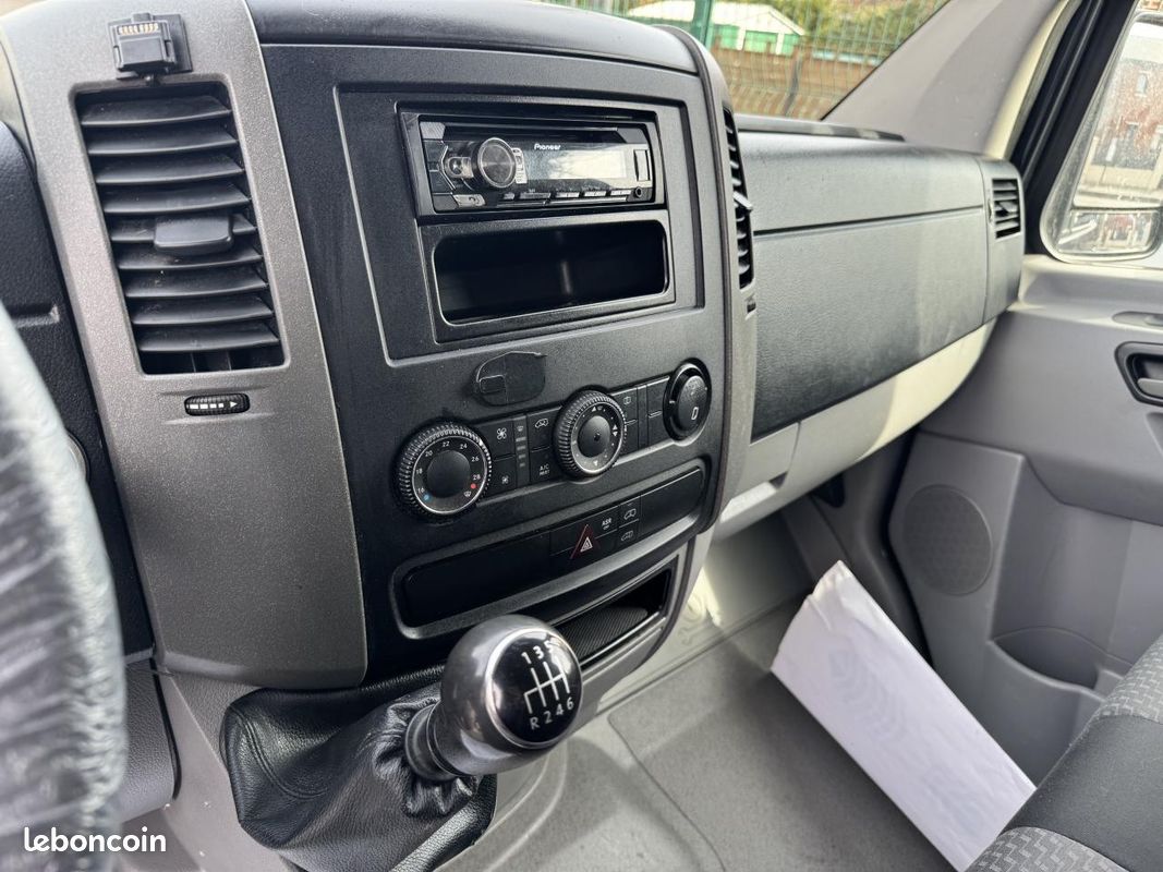 VOLKSWAGEN CRAFTER 32 L2H1 2.0 16V TDI 136 CV pack business line 04/2012 (image 7)