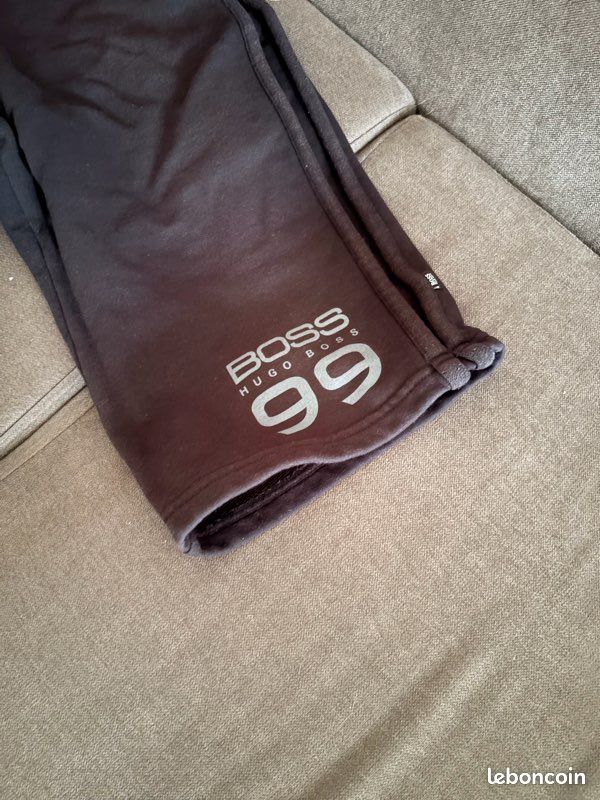 Short boss (image 2)