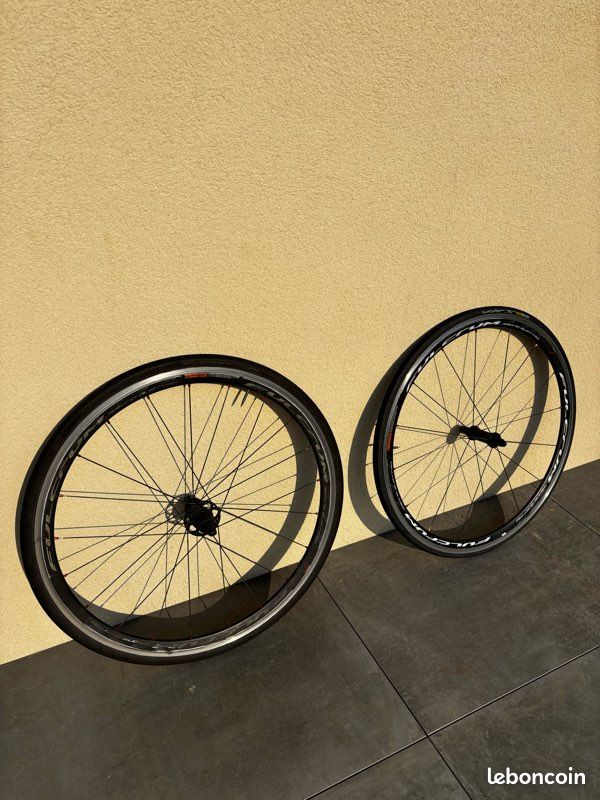 Vélo de route Orbea Orca M20 2020 - Taille 54 (M) – Shimano Ultegra – Roues carbone (image 9)