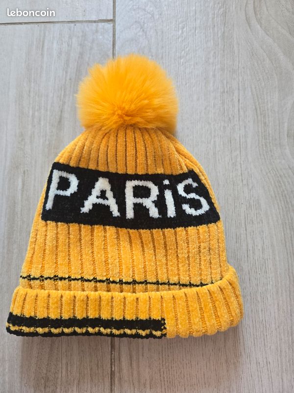 Bonnet en tricot fait main moutarde pour femme pour l'hiver