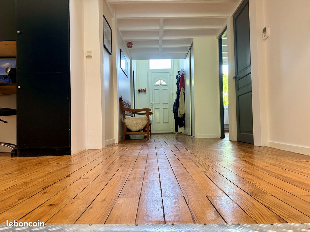 Maison 5 pièces 143 m² · à Mérignac · 143 m² · 728 000 €