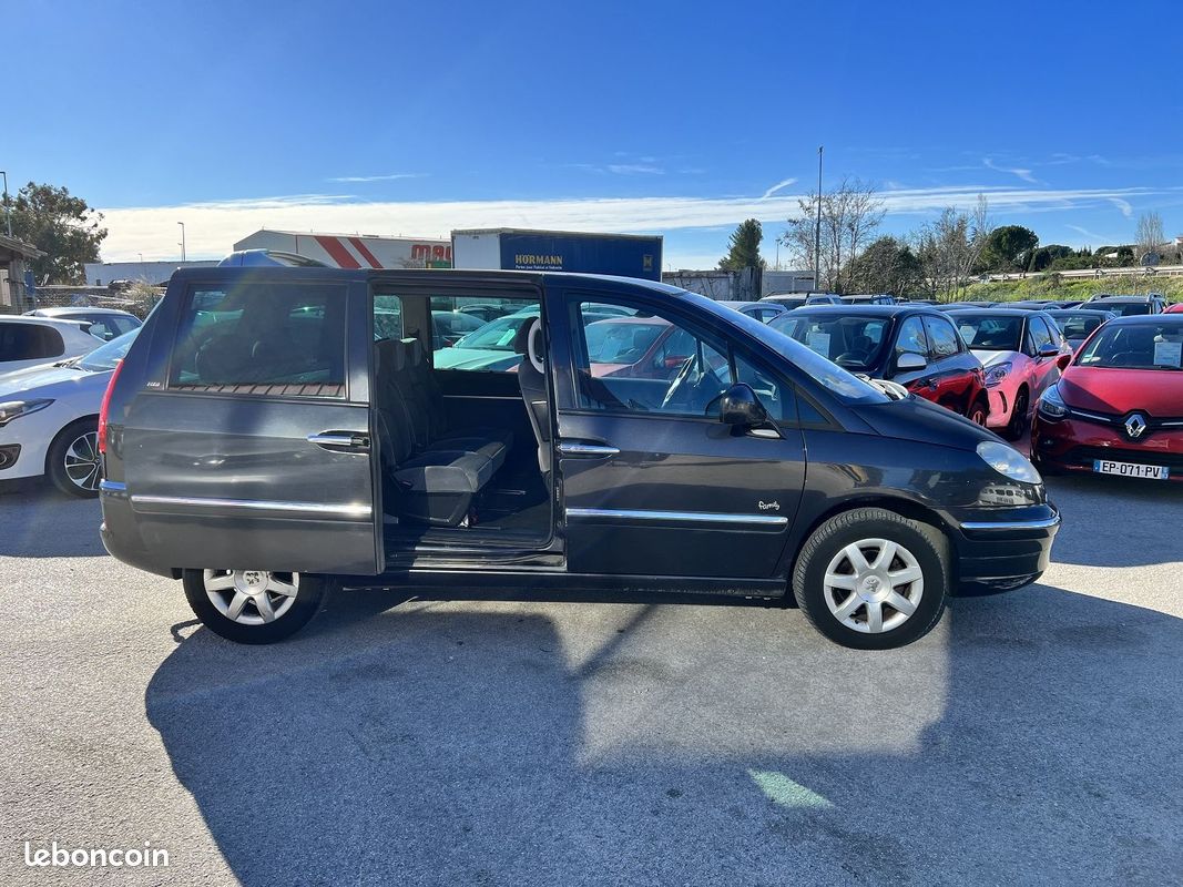 Peugeot 807 2.0 HDI136 FAP FAMILY (image 9)