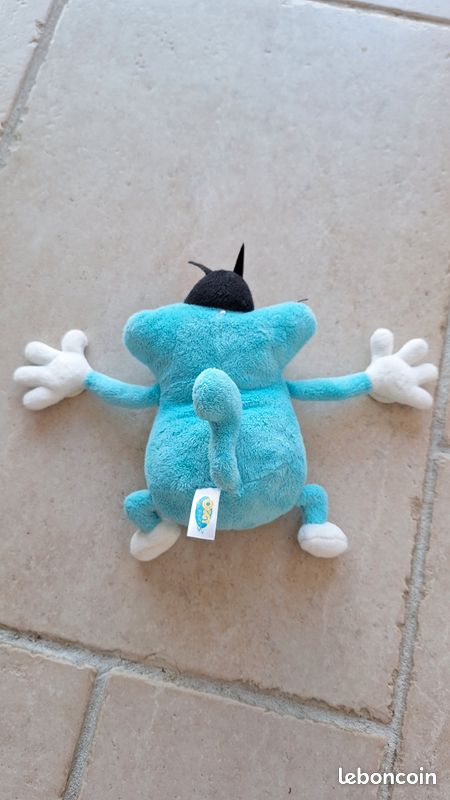 Peluche Oggy et les cafards (image 3)