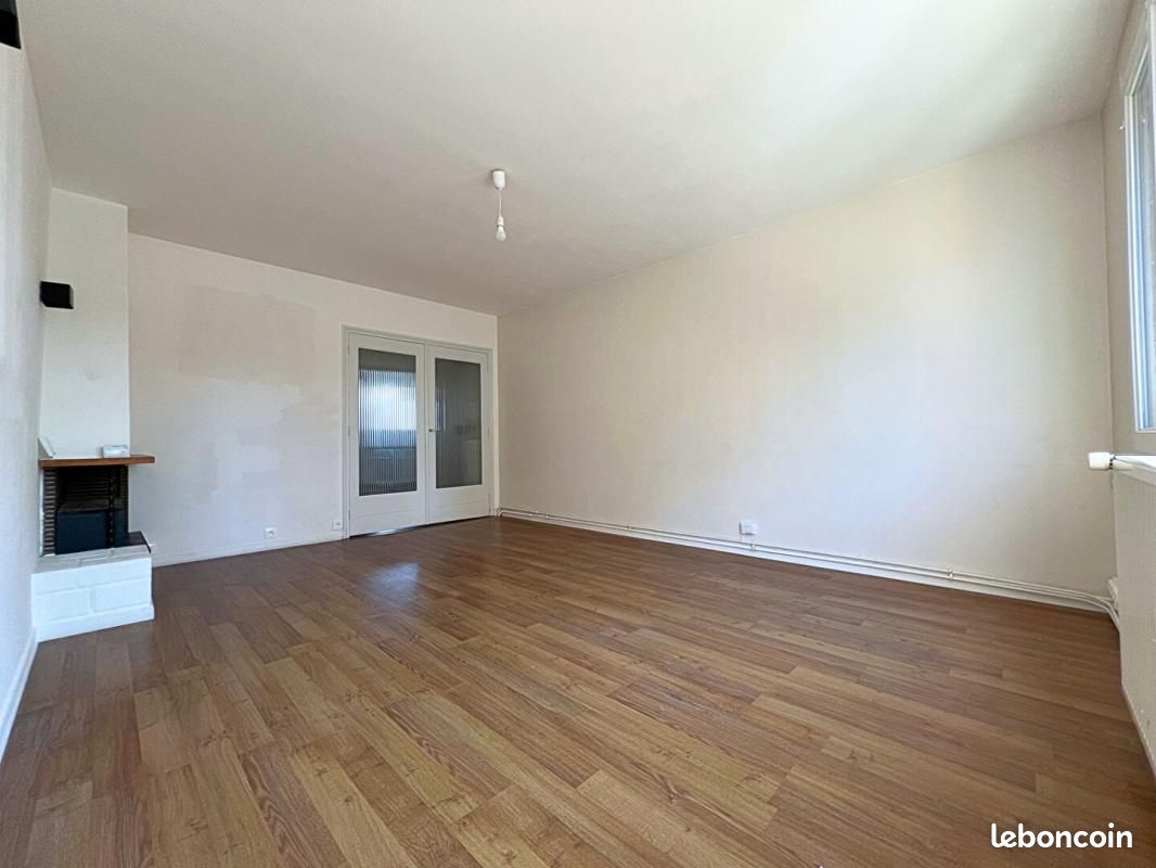 Appartement 5 pièces 85 m² · à La Madeleine · 85 m² · 246 000 €