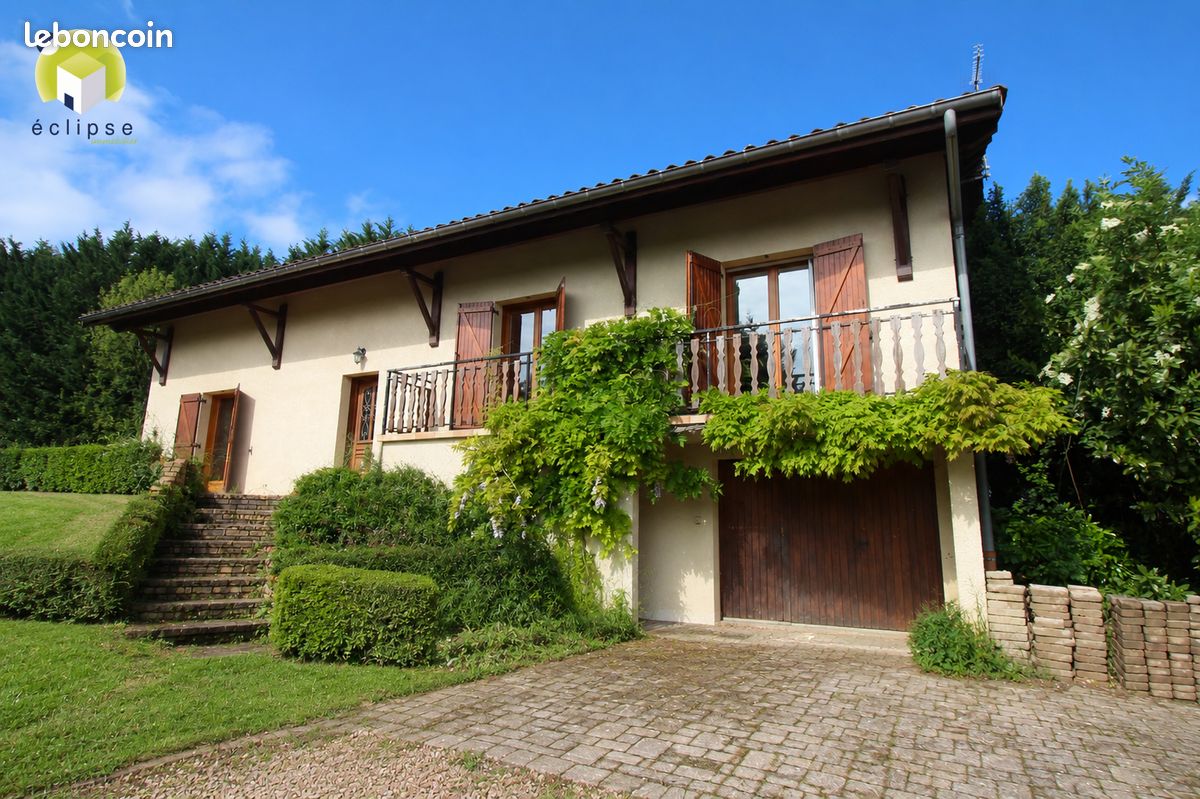 Maison 4 pièces 130 m² · à Confrançon · 130 m² · 240 000 €