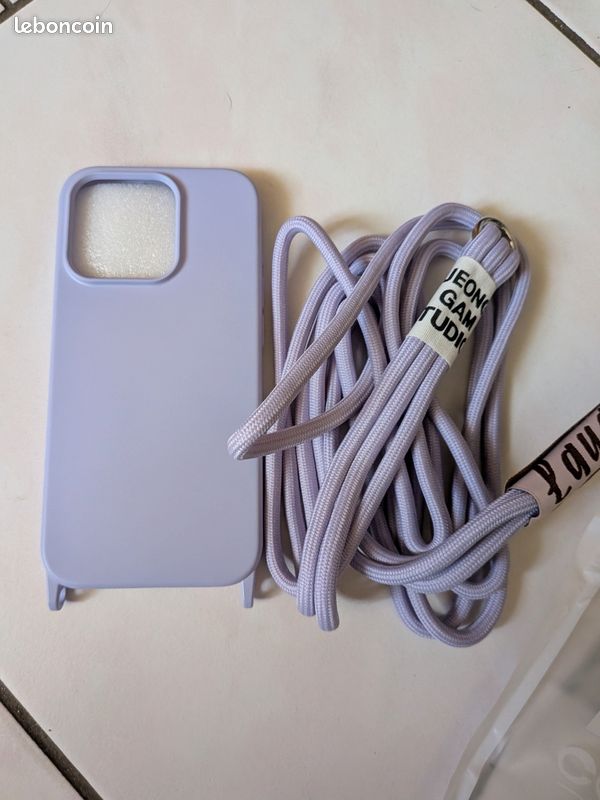 Coque cordon Jeong Gam Studio – iPhone 15 Pro – Violet Lilas / Lavande – NEUF (image 1)