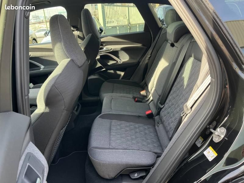 Audi Q5 2.0 TFSI Hybride 204ch S line S tronic 7 (image 16)