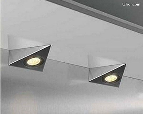 Spot LED Triangle Pour Meuble - Éclairage Sous Placard 220V - Neuf