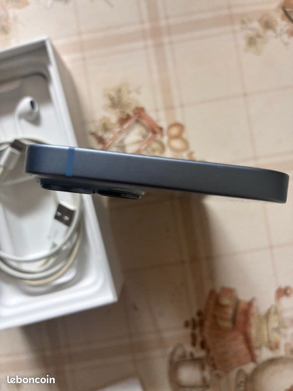 IPhone 14 (image 4)