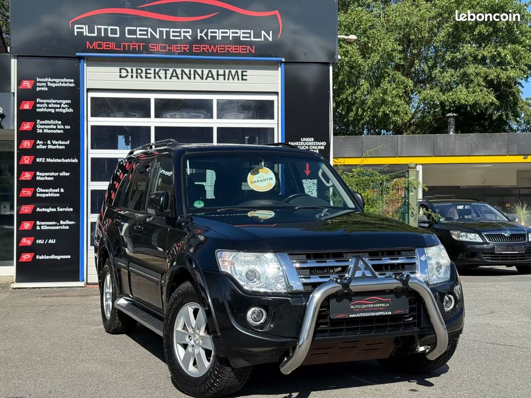 Mitsubishi Pajero 3.2 DI-D 200CH Instyle - Carnet D'entretien Complet Mitsubishi - 4X4 - Toit Ouvrant - Attelage - Caméra - Régulateur - 180000KM (image 2)