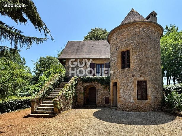 Propriété 6 pièces 177 m²