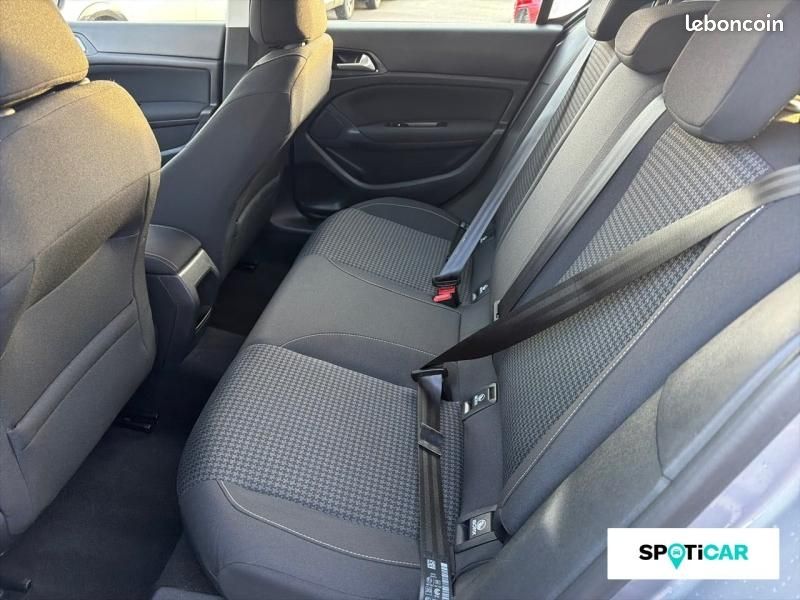 Peugeot 308 1.2 PureTech 130ch Style EAT6 (image 10)