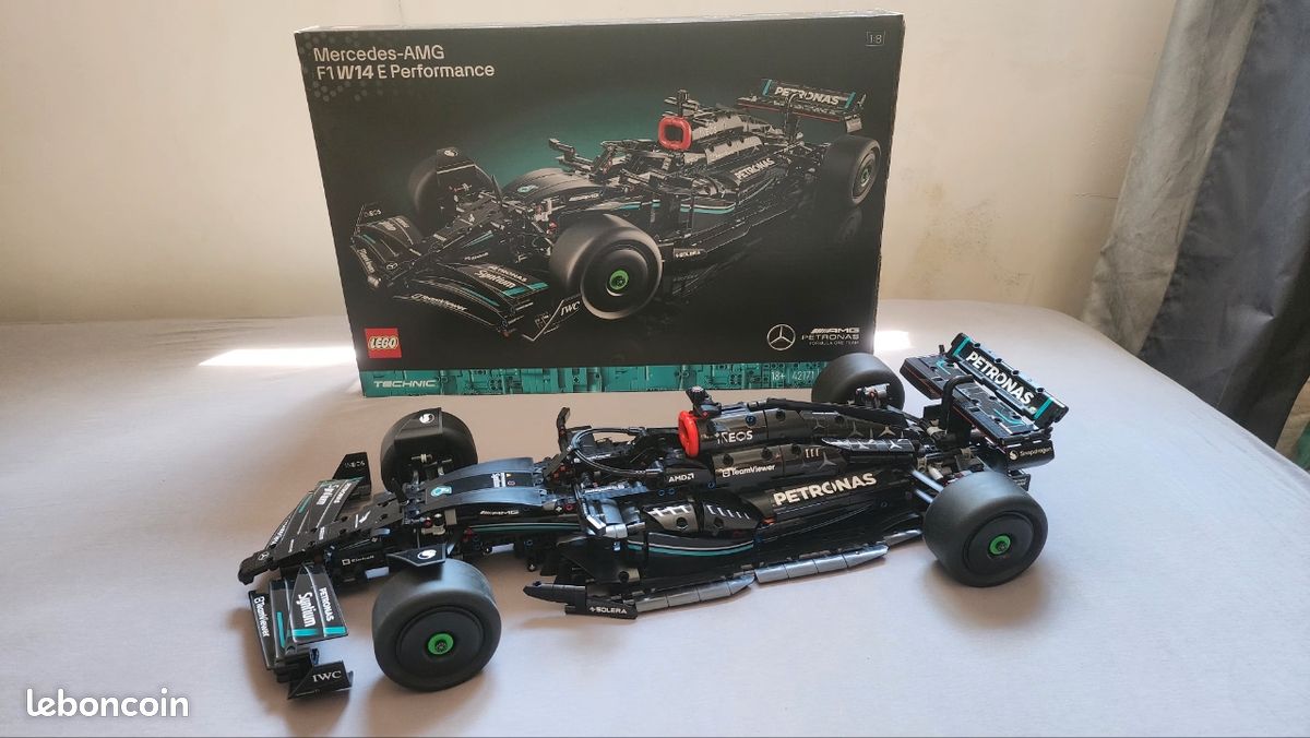 LEGO Technic 42171 - Mercedes-AMG F1 W14 E Performance (image 2)
