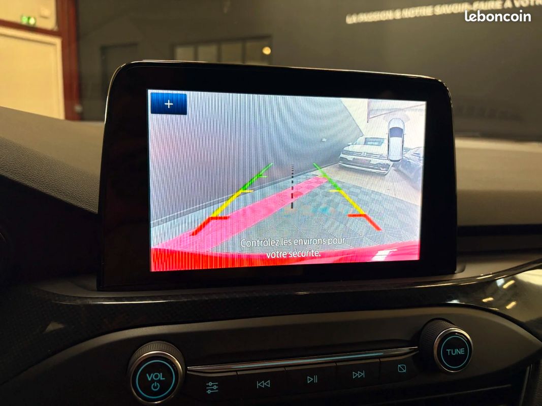 FORD FOCUS ST LINE X EcoBoost 155 ch MHEV - 1ERE MAIN - PARFAIT ÉTAT - VIRTUAL COCKPIT - CARPLAY - ATTELAGE AMOVIBLE (image 21)