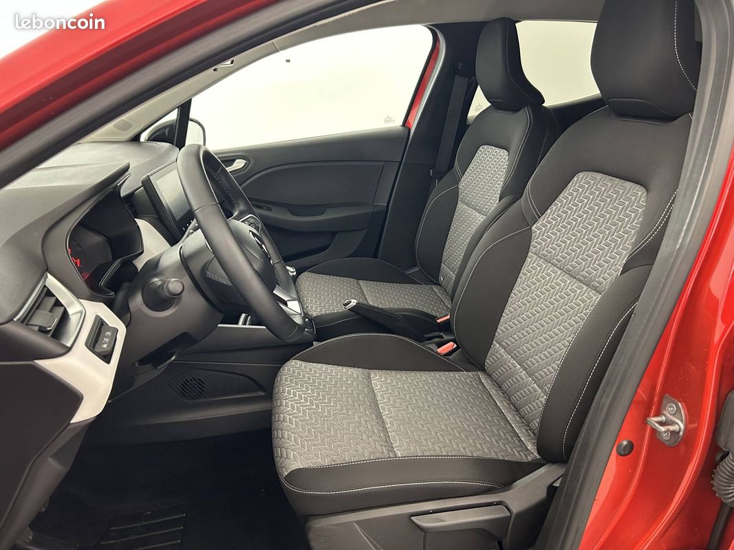 RENAULT Clio Blue dCi 100 Evolution (image 9)