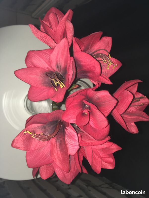 Bouquet d'amaryllis en tissus (image 2)