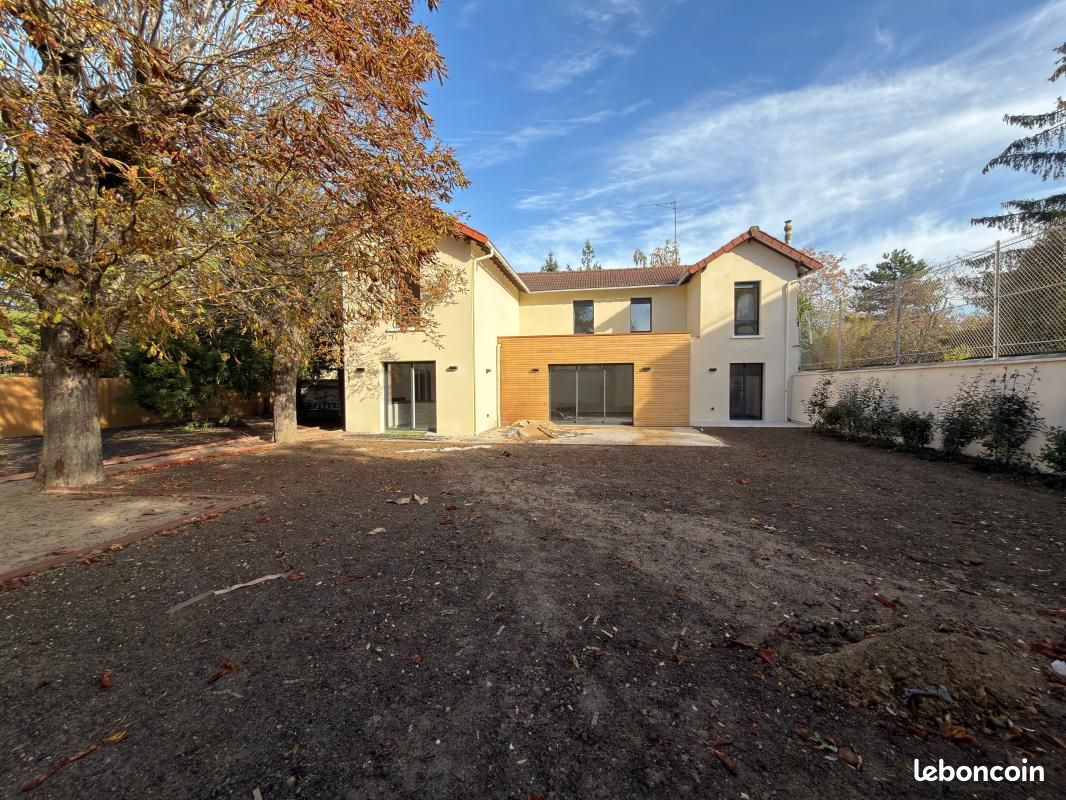 Maison 5 pièces 150 m² · à Saint-Maur-des-Fossés · 150 m² · 1 190 000 €