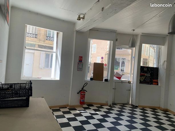 https://img.leboncoin.fr/api/v1/lbcpb1/images/b0/a0/56/b0a0569b6b910cfbf5f163a528a557f68090c5fc.jpg?rule=ad-image