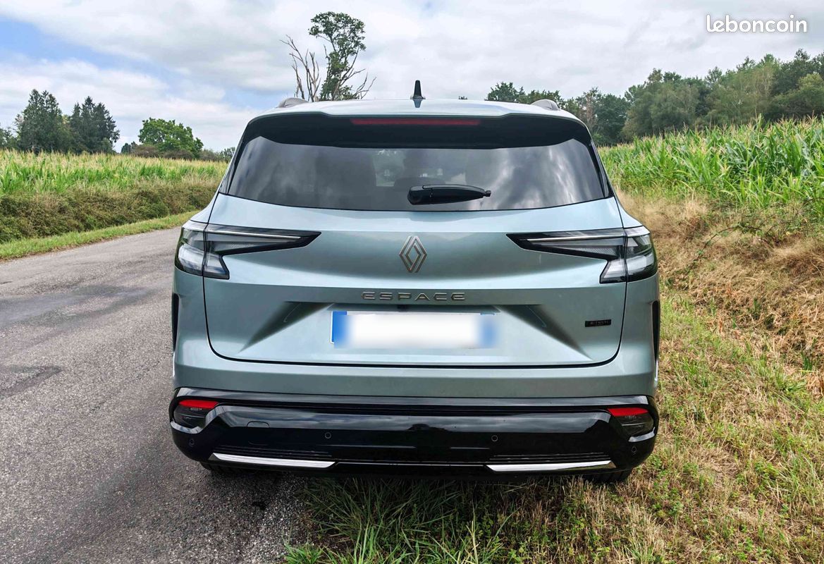 Renault espace iconic 5pl e-tech 200 (image 8)