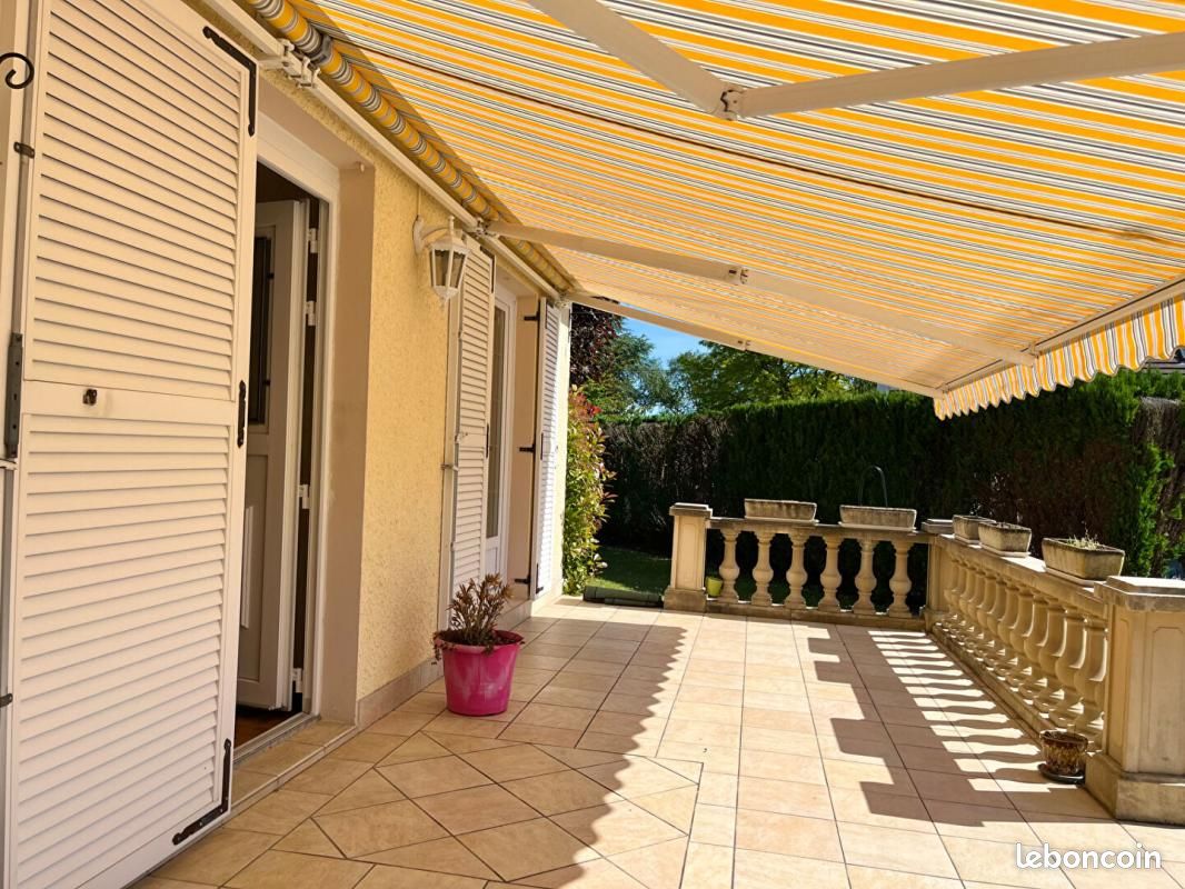 Maison 6 pièces 100 m² · à Ribécourt-Dreslincourt · 100 m² · 240 000 €