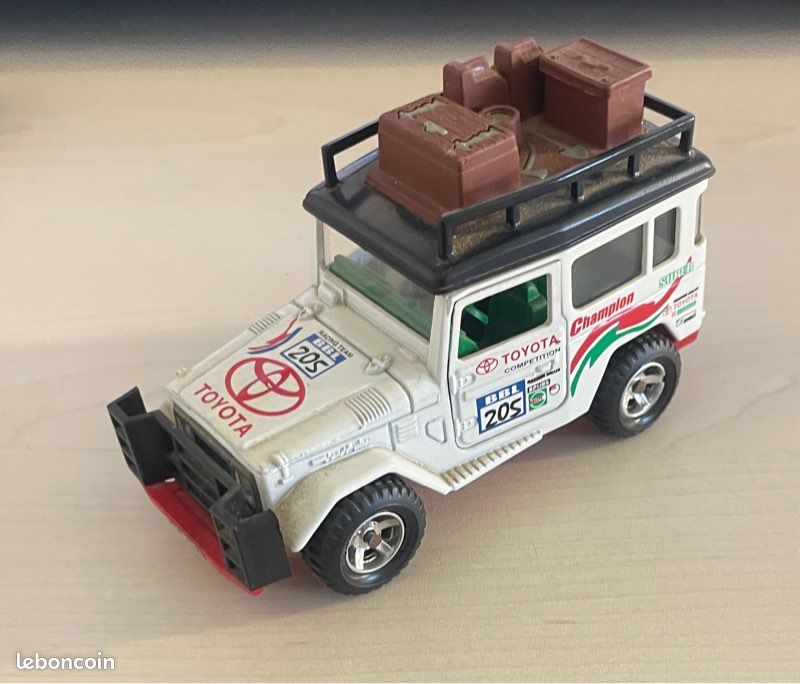RAID PARIS DAKAR TOYOTA BJ45 Land Cruiser Majorette 1/36 RARE légende