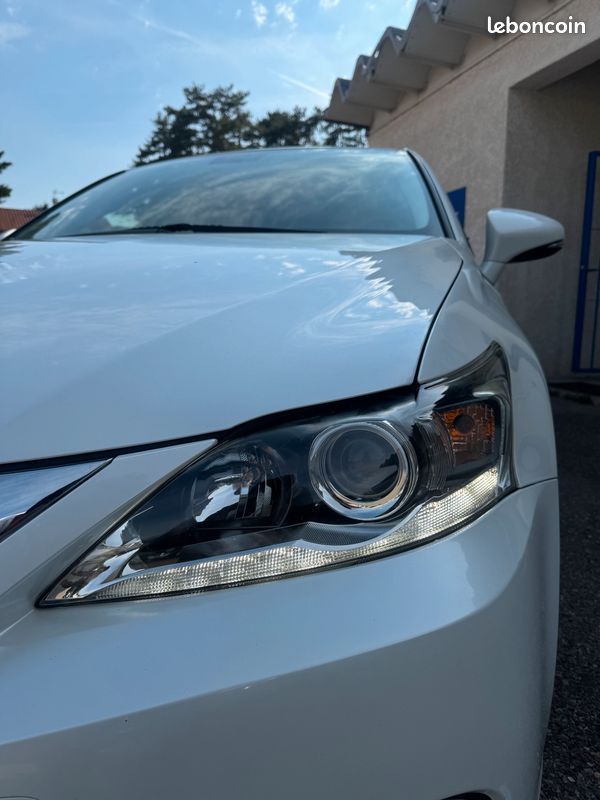 Lexus CT 200h Pack Business (image 4)