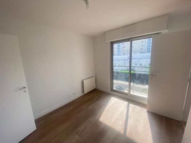 Appartement a louer paris-15e-arrondissement - 5 pièce(s) - 111 m2 - Surfyn