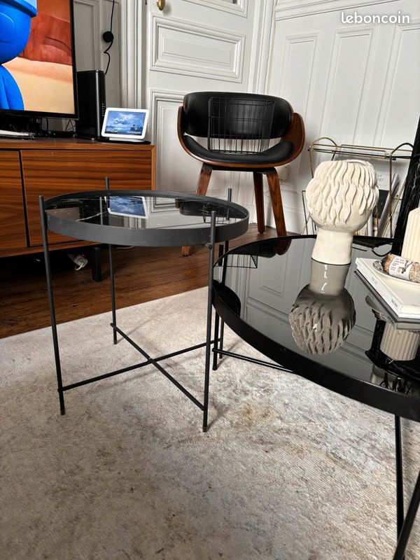 Table basse noire (image 2)