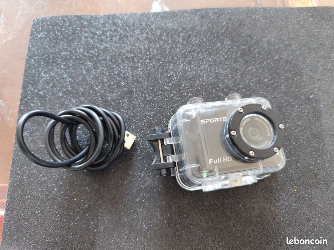 Caméra sport Full HD avec boîtier étanche (image 2)