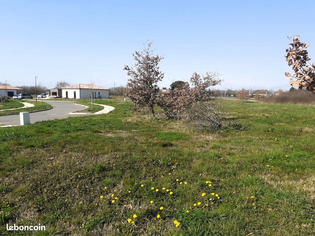 Terrain 649 m² Montbeton · 59 900 €
